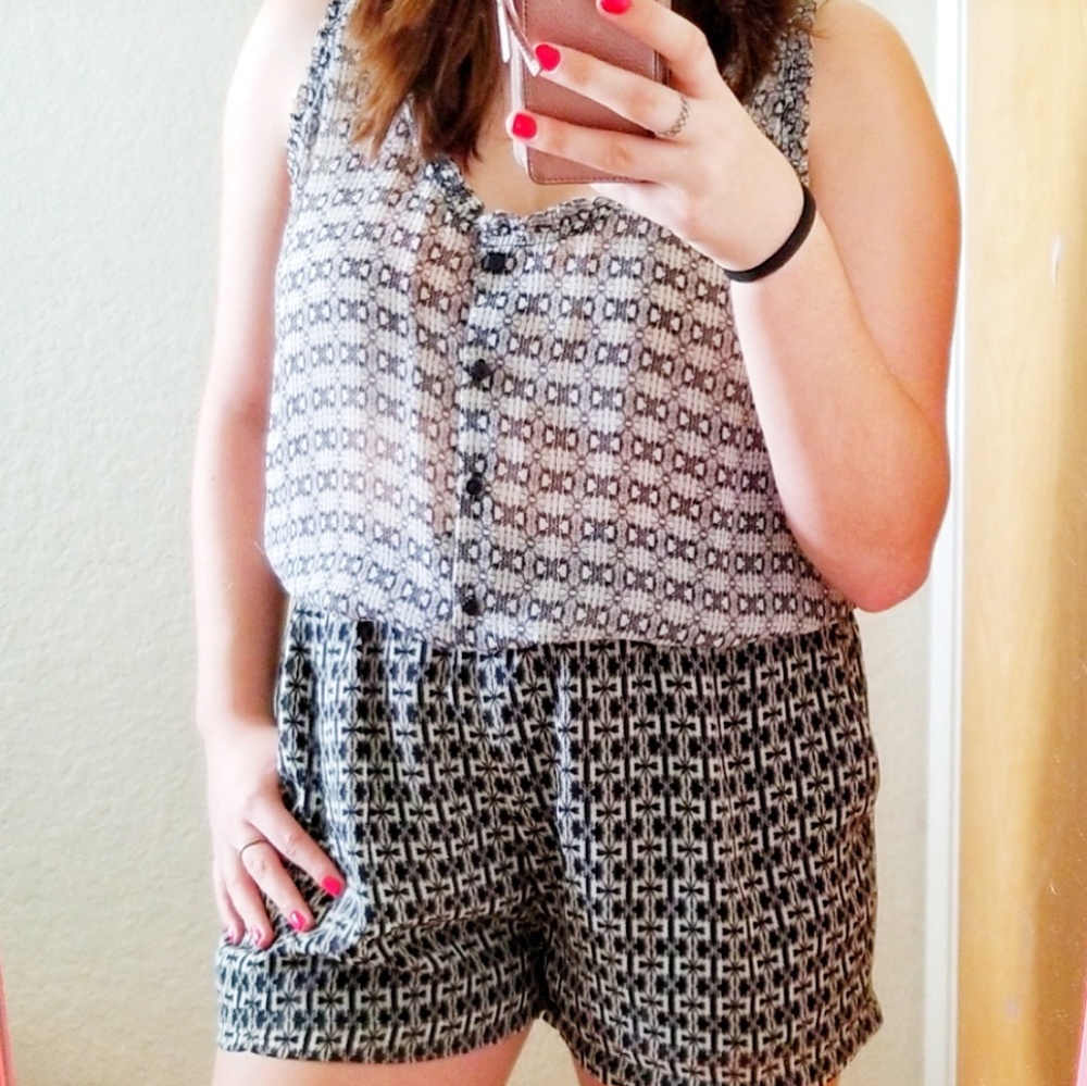 Zara Basic Black/Grey Sleeveless Button Romper - image 1